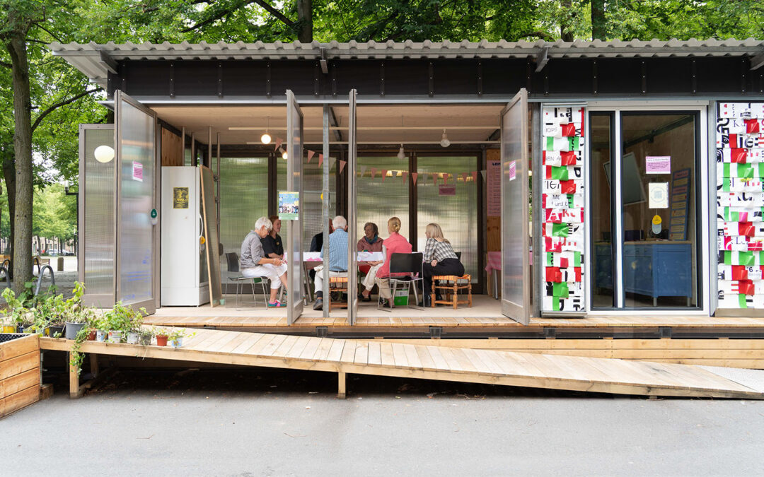 Partizipation auf dem Domplatz: Der „How to Workshop“-Kurs zu Gast in der kreisl Kiste